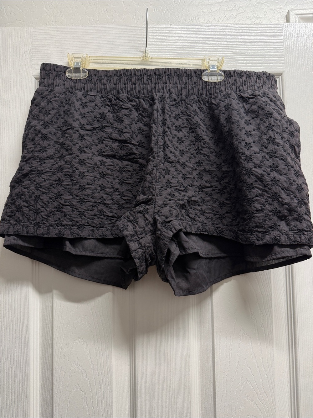 Divided Black Textured Cargo Shorts